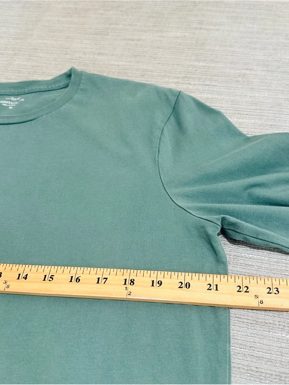 J.Crew Heritage Tee Men’s M Medium Green Long Sleeve Shirt Relaxed Fit Cotton